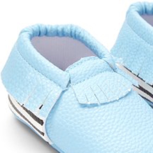 💫 HPx3✨Super Adorable Stripe Moccasin Booties - Picture 2 of 5